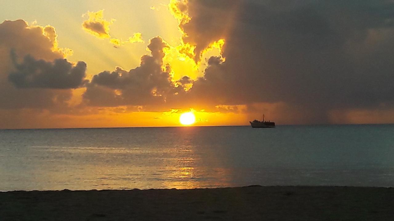 Pic-Nic Beach Corn Island Hotel Zewnętrze zdjęcie